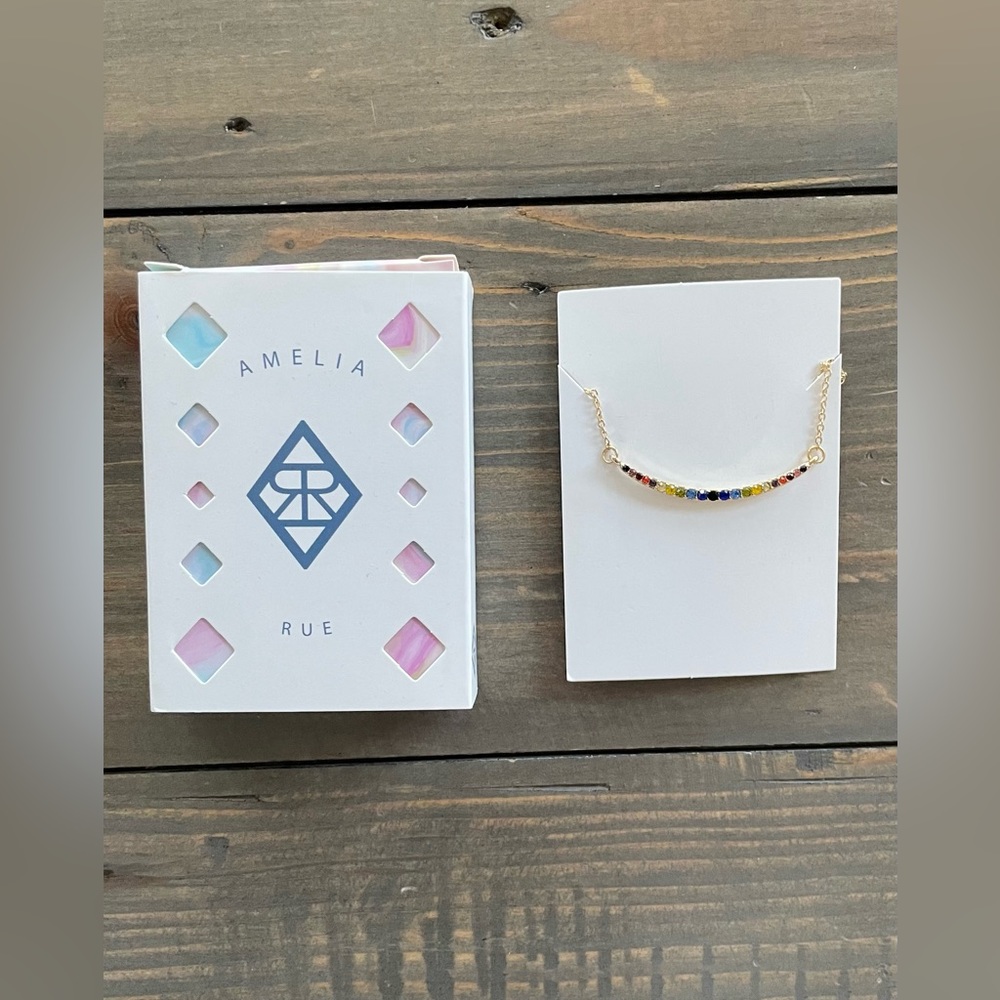 Amelia Rue Curved Necklace Bar. New in original packaging as shown.
